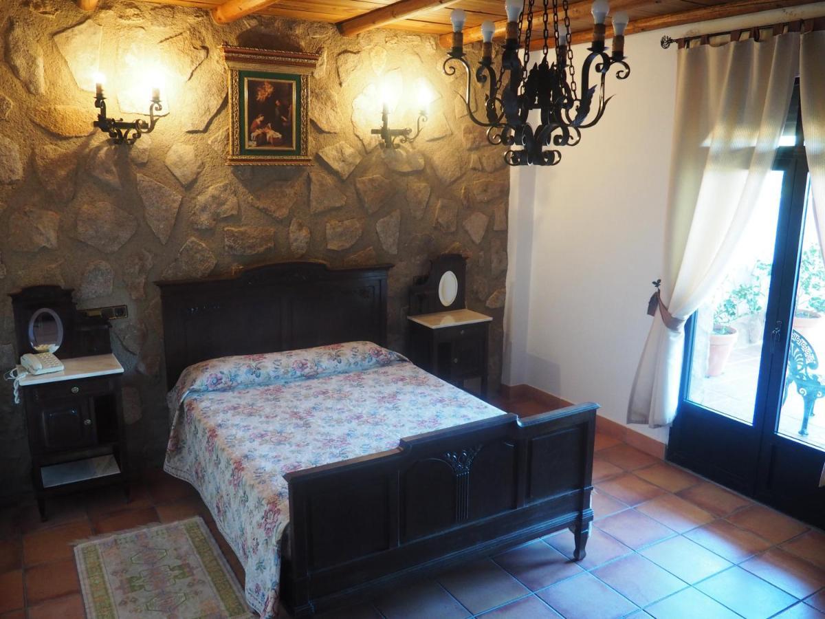 Hotel Rural El Convento Valencia de Alcántara エクステリア 写真